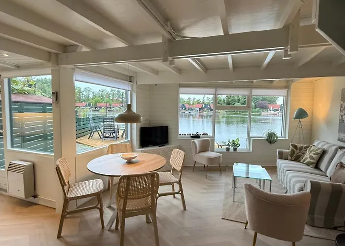 Stillwater De Rijd 度假居